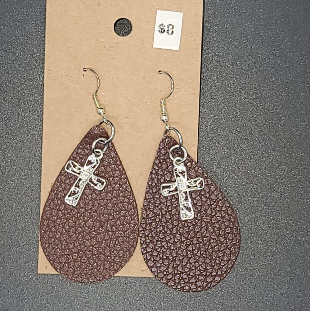 Leather earrings
